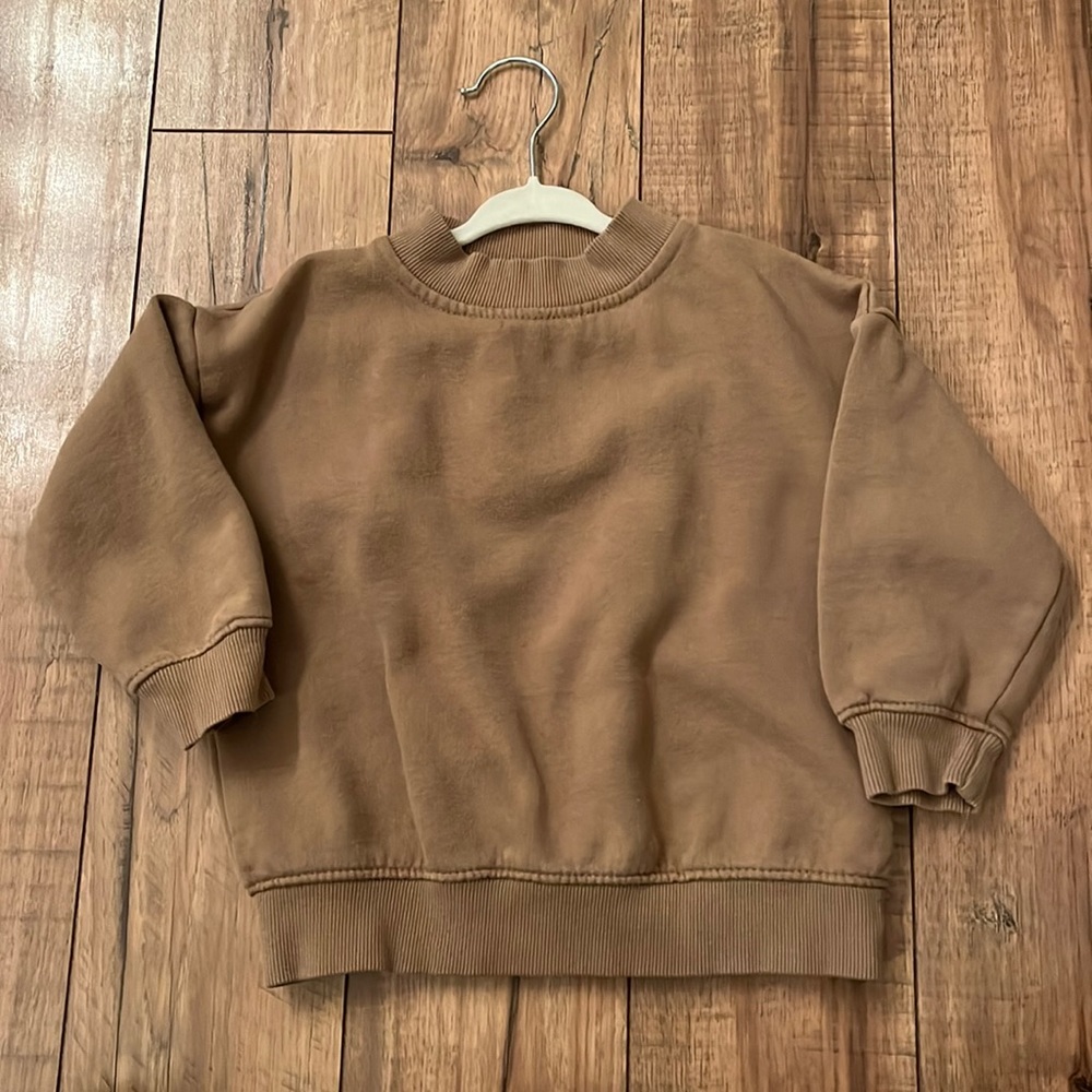 Zara Sweatshirt. Smoke free, pet free home. Never dried.